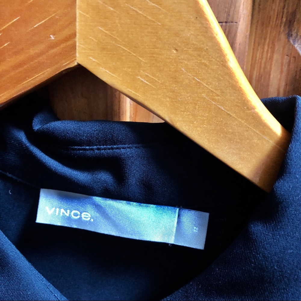 Vince 100% Silk Concealed Button Down Blue L - Picture 7 of 7